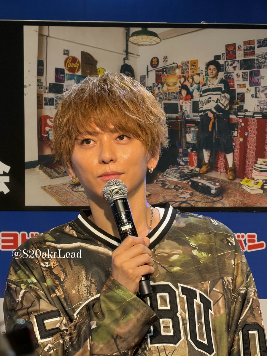 820akrLead's tweet photo. 17proの画質綺麗すぎてビビってる

伸ちゃん黄色のプレーリードッグ着いてて可愛い！ https://t.co/gNXZdYsz9B