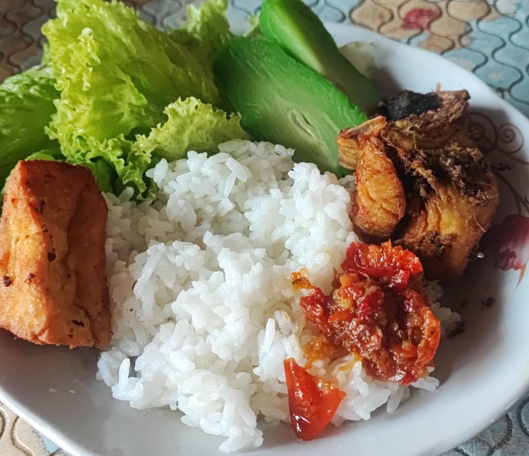 AnggoroWahid's tweet photo. @RealWife12 Niki mbk https://t.co/R7wFvpXKBP