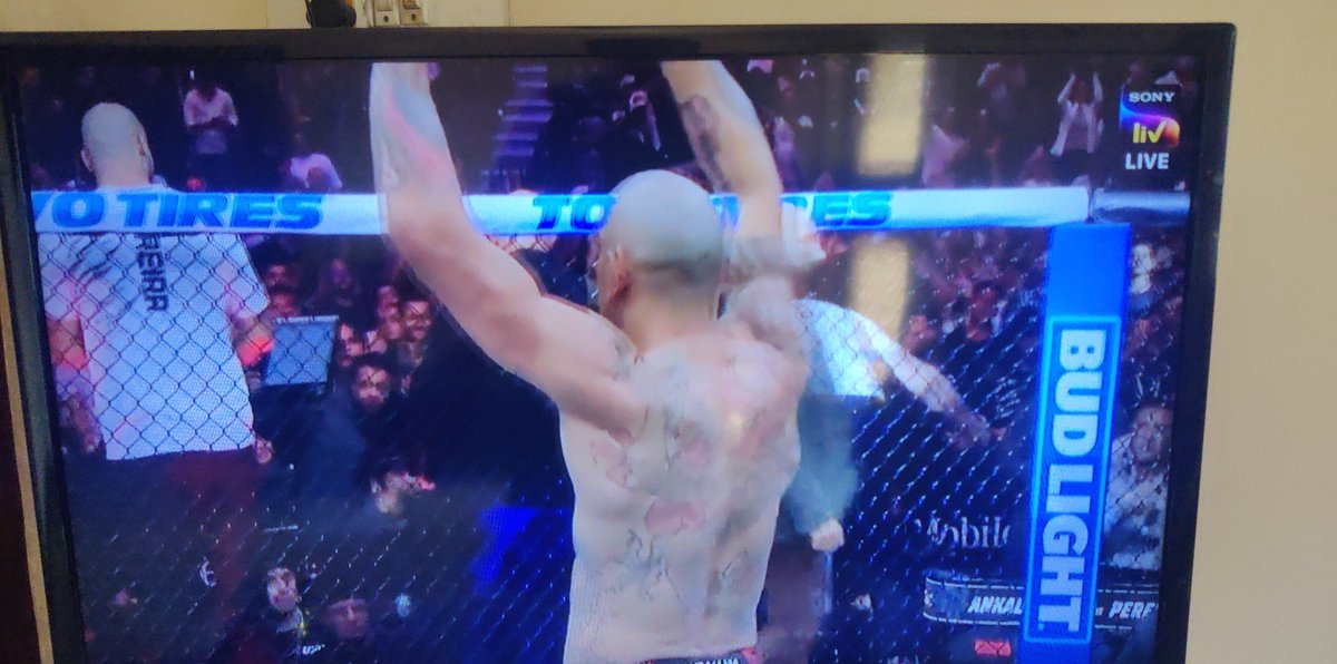 tusharsingh1702's tweet image. Poatan just fucked Ankalaev in the ass #ufc320