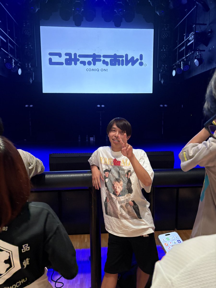 nvnvu_'s tweet photo. 1年ぶりにアイドルを見に来ました https://t.co/FM5ZhDGcfa