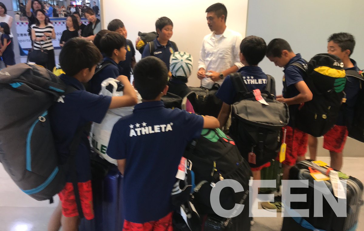 ceen_Japan's tweet photo. 🇧🇷ブラジルでサッカー留学を考えてる方へ
���地で本当に「持ってきてよかった」日本の便利グッズ16選を紹介。
・湿気対策
・治安・通信準備
・練習後ケア
全部リアルな経験からまとめました👇
https://t.co/2tLhhjPLtP https://t.co/aBc6binNNf