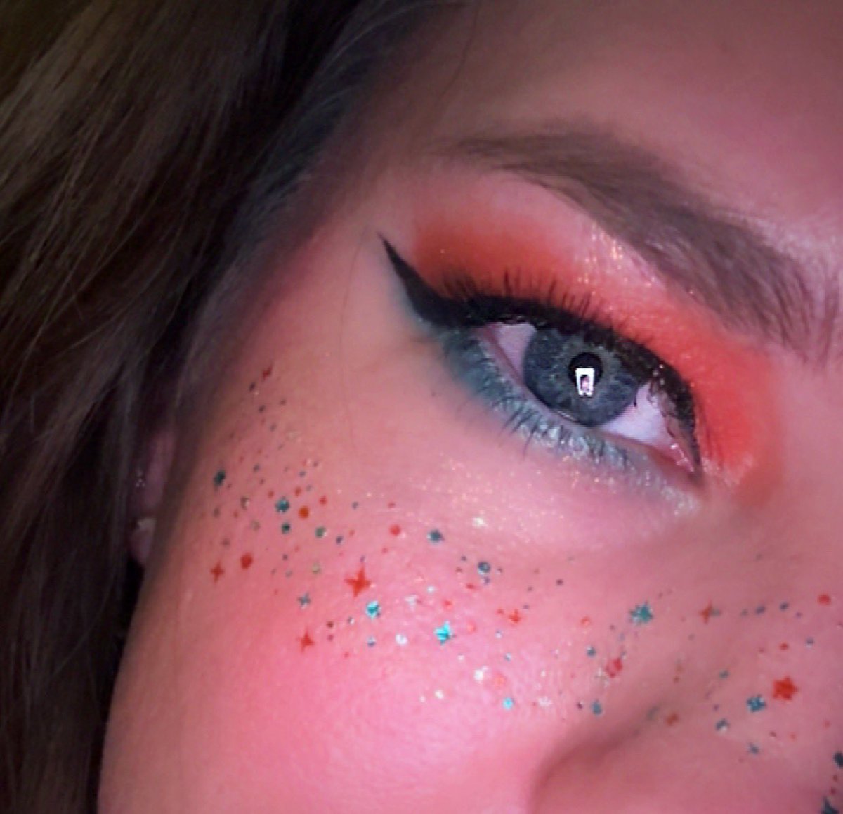 jamiemorrison06's tweet photo. A moment for my Showgirl makeup for the movie yesterday! 🧡❤️‍🔥
#TSTheOfficialReleasePartyOfAShowgirl #TSTheLifeOfAShowgril https://t.co/Xo802wIq1x
