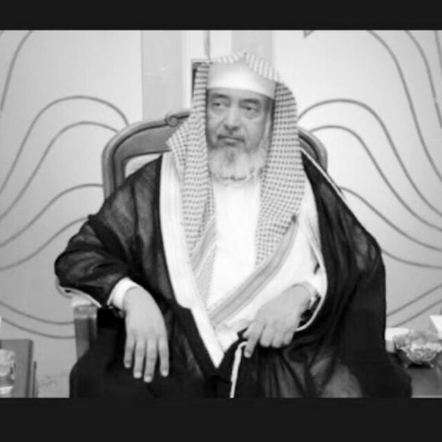 Sultan_M_A's tweet photo. الأحد ٥ أكتوبر #يوم_المعلم_العالمي 

اللهُم كما أكرمتني بهِ أبًا لا شبيه له في الحُب والعطاء ، و معلم فاضل علمني و علم العديد من الأجيال .. و أحسَن إليّ و إلى طلابه .. فجُد عليه برحمتك و مغفرتك وافتح له أبواب جنتك الثمانية ف يتخير من أيها يشاء🤍
#يوم_المعلم #اليوم_العالمي_للمعلم https://t.co/ps06G3y4hp