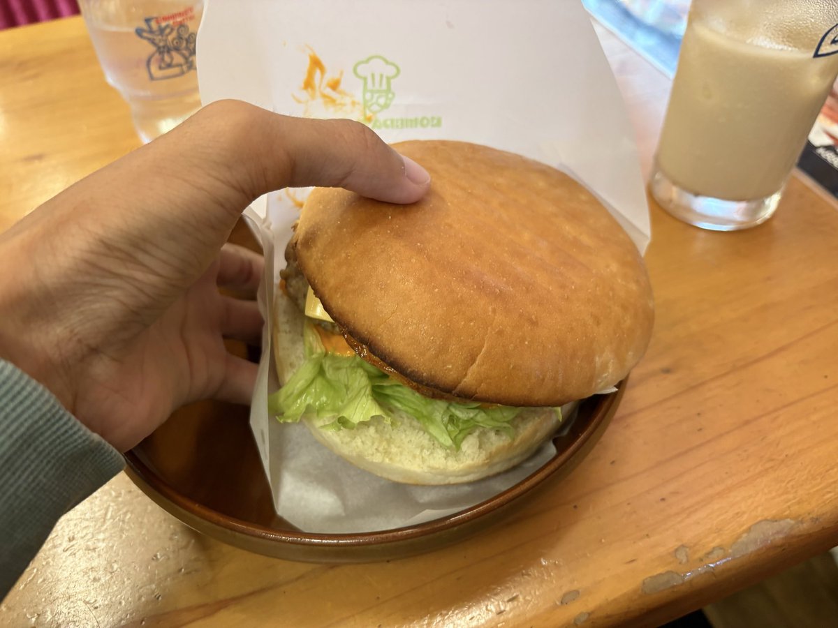 ダンブルフ (@danburu3911) on Twitter photo コメダに昼ごはん食べに来たー
なんか思ってたよりでけぇんだ
:((´◉н◉`)): コメダに昼ごはん食べに来たー
なんか思ってたよりでけぇんだ
:((´◉н◉`)):