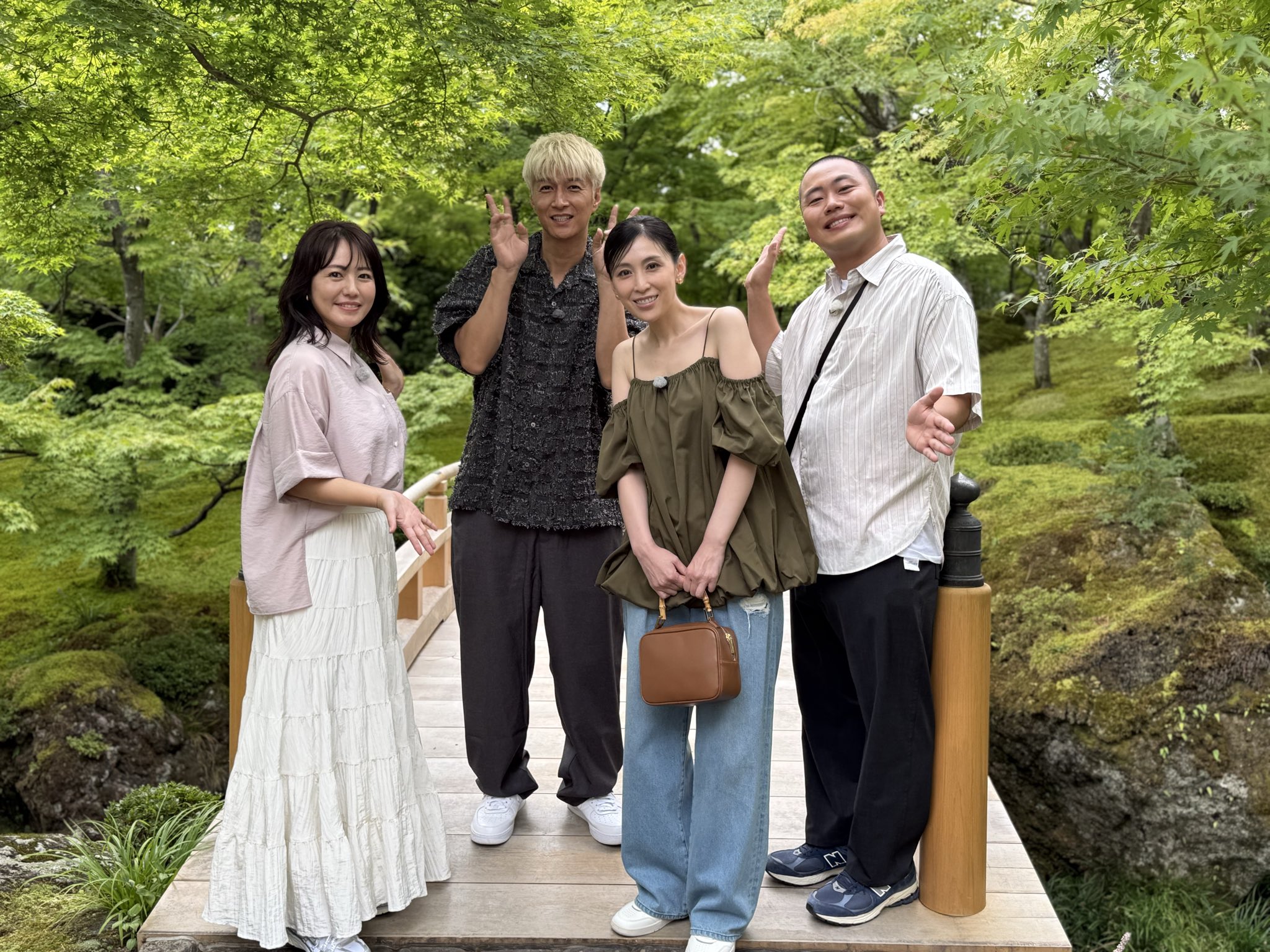 ▲限定1名様▲グラビア▲雛形あきこ▲切り抜き▲ 雛形あきこグラフティ スコラ 中古本・書籍 | ブックオフ公式