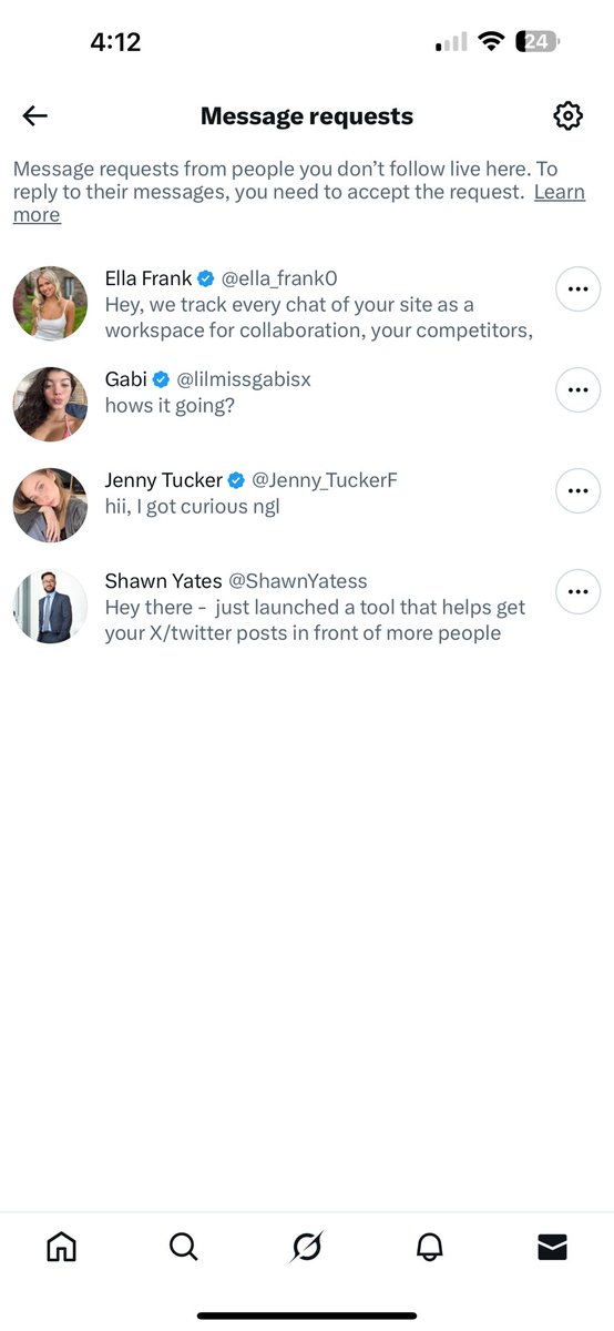 lopuhd's tweet photo. What in the F is this weird shit @elonmusk  ?? https://t.co/vnB2IQsOQS