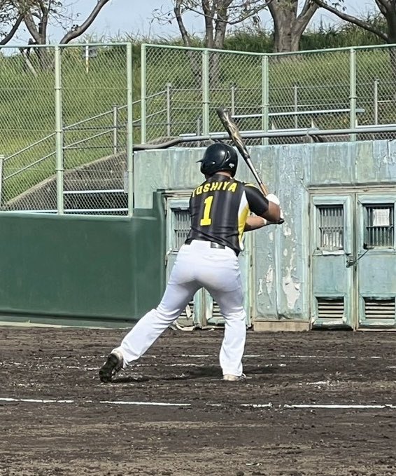 pacifism11's tweet photo. 取手市秋季大会準決勝vsドルフィンズさん
１１ー３勝利⚾️
投手陣は下田ー谷中の継投で３点に抑え、
攻撃面では岡野が満塁の場面で走者一掃のタイムリーツーベスを放ち逆転。
その後も得点を重ねて勝利することができました。
次はボンバーズさんとの決勝戦。
目指すは頂点🏆 https://t.co/vlYsH5tXot