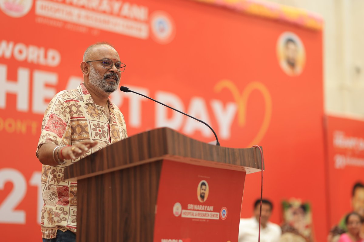 snhrc_vellore's tweet image. With the Divine Blessings of Sri Sakthi Amma, #WorldHeartDay2025 was celebrated at Sri Narayani Hospital &amp;amp; Research Centre. 🎉
Graced by Venkat Prabhu, Mirnalini Ravi, and our Hon’ble Director Prof. N. Balaji. ❤️
Promoting heart health with divine care!
#SriSakthiAmma #SNHRC