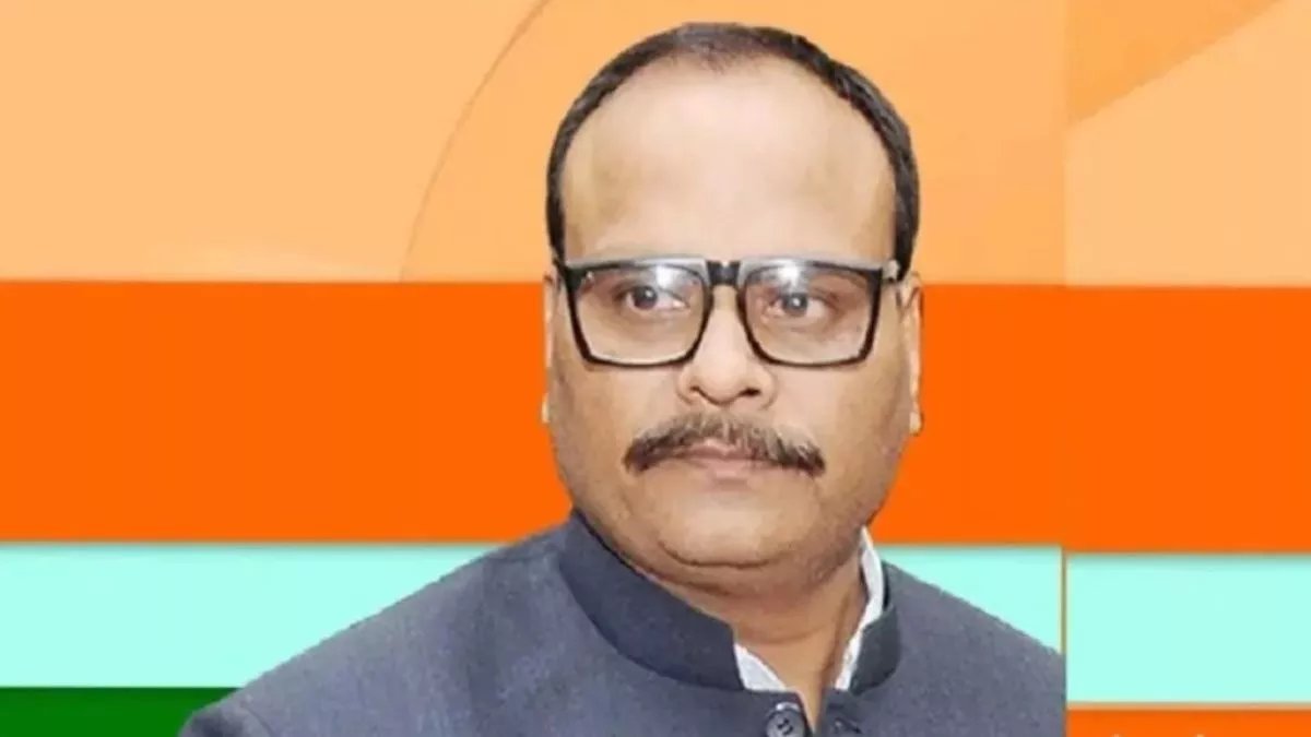 bstvlive's tweet image. कन्नौज 
➡पूर्व डीजीपी की 7वीं पुण्यतिथि में शामिल होंगे ब्रजेश पाठक
➡डिप्टी सीएम ब्रजेश पाठक 9 को आएंगे ठठिया खैरनगर गांव
➡असीम अरुण के पिता श्रीराम अरुण दो बार रह चुके डीजीपी
➡सामुदायिक केंद्र, पीएचसी की सेवाओं का भी करेंगे उद्घाटन
#Kannauj #BrijeshPathak | @brajeshpathakup