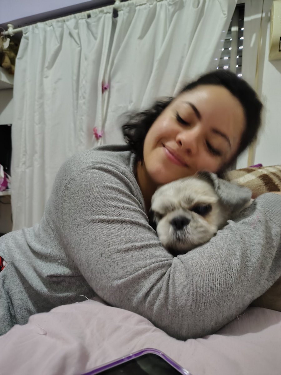 LucvsSilva's tweet photo. Tengo la novia más hermosa de todas, adivinen cuál es😝😛😜😄😍💕😻 https://t.co/sWsMDVvlvQ