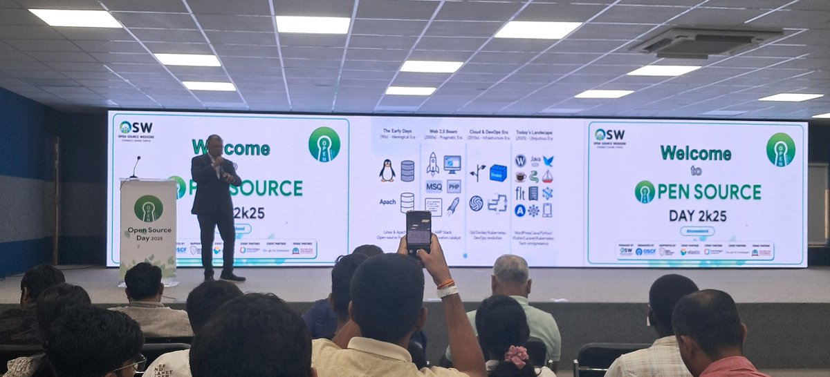 lalitnamdev_'s tweet image. Attending @OSWeekend reminded me why I love being part of the open-source world — collaboration, creativity, and community. Excited to apply everything I’ve learned to future projects! 💻❤️ #OpenSourceDay #OSD2025