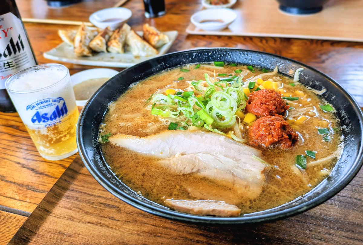 藤田屋
辛味噌ラーメン
辛味tp ビール シェア餃子
