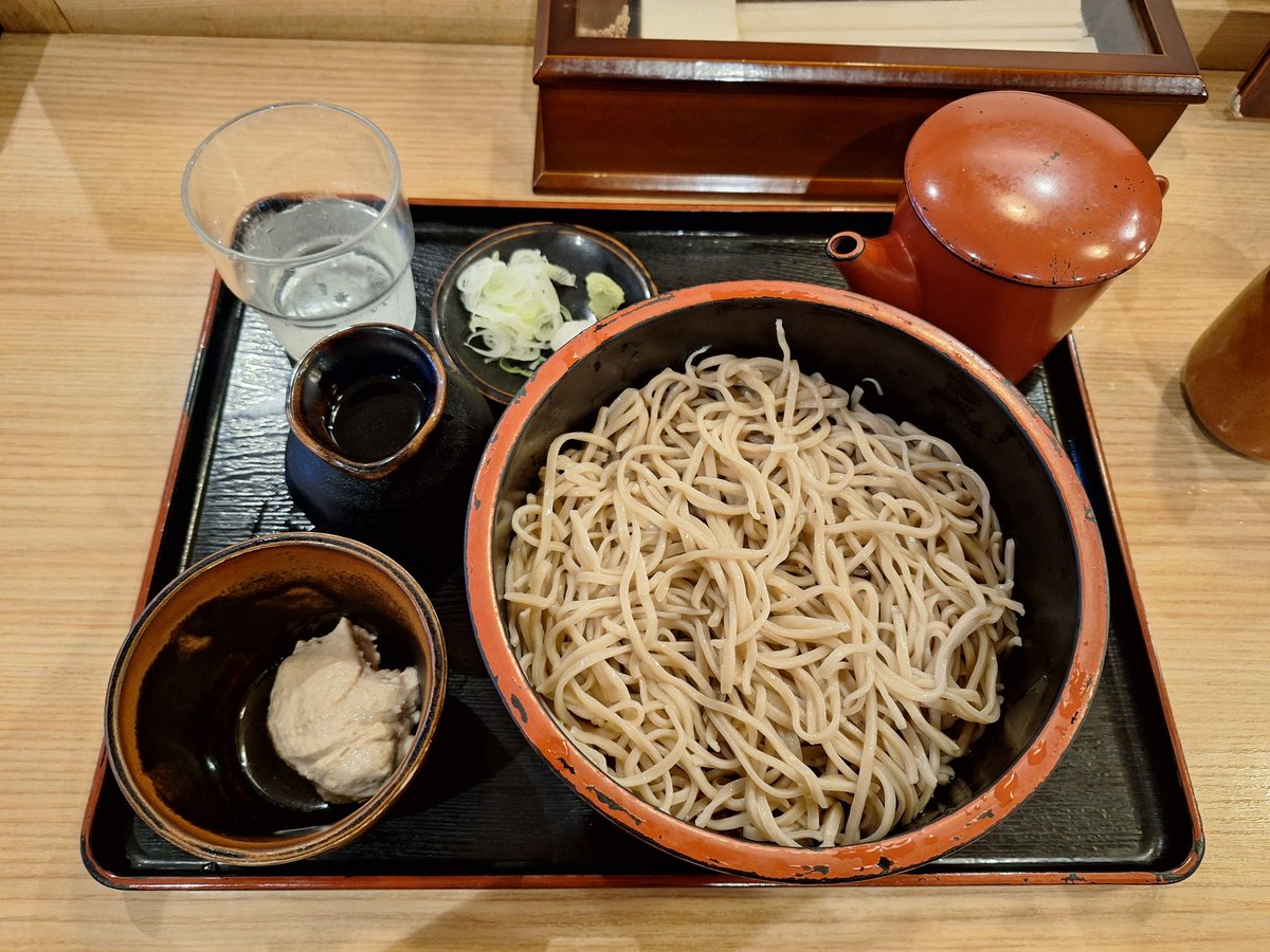 fabfourcomicall's tweet photo. 長野駅の草笛のくるみそば～！コシ！美味しい！！！このくるみペースト買いたい！他にも食べたかったから少なめにしちゃったけど全然入りましたね…… https://t.co/gOmm3bYtNg