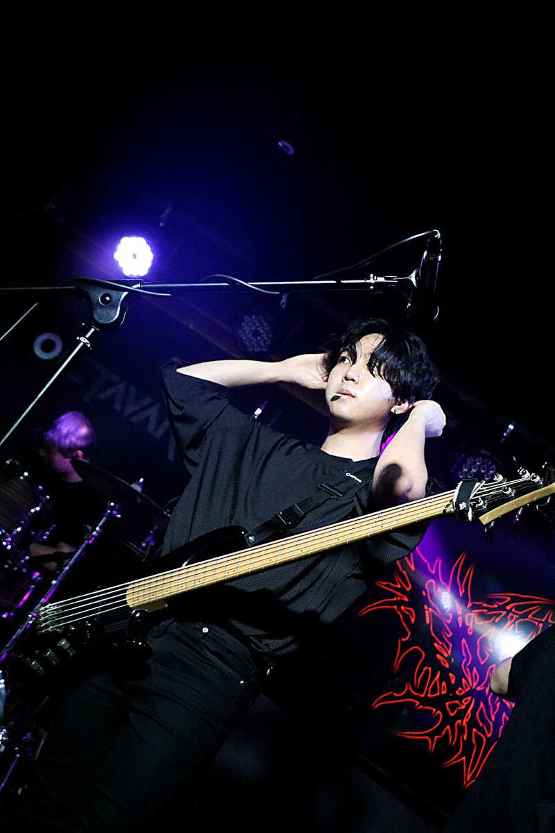 Eighteen April tweet media