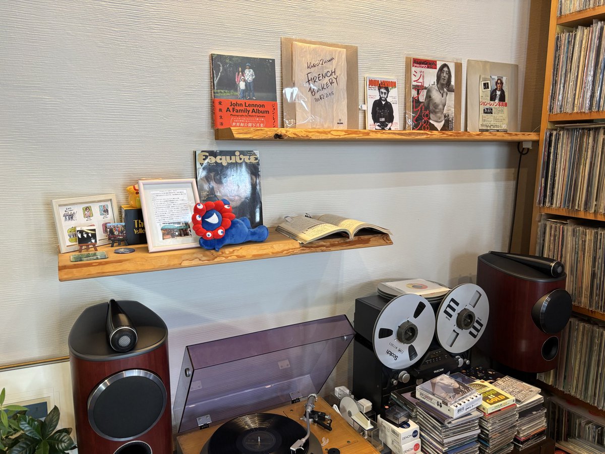 K-MIX「ビートルズおじさん」のお店、「M・Cafe」さんに来ました。
今日もラジオのお話をいろいろ聞けて楽しかったです。ホットサンドとコーヒーとマフィンも美味しかったです。
今日は、やらまいかミュージックフェスティバルの話をしていました😊

#ビートルズおじさん