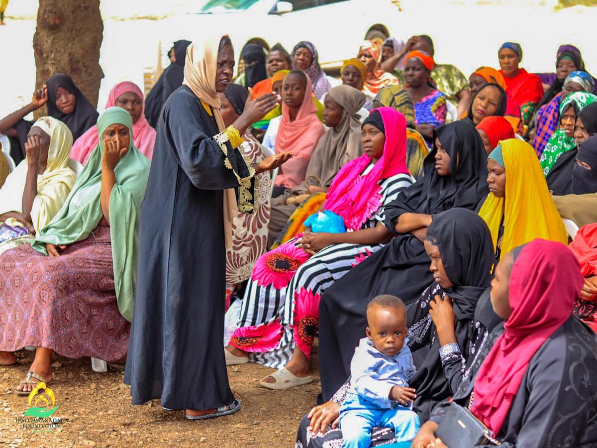 jiwo254's tweet photo. Yesterday, we met with the Muslim Young Stars Women Group in Kaloleni, Shaurimoyo Ward.

We had meaningful discussions on economic/political empowerment, encouraging the women to take up more active roles in leadership/community development. https://t.co/aZNXf1tGMR