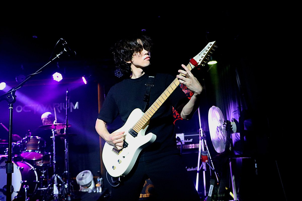 Eighteen April tweet media