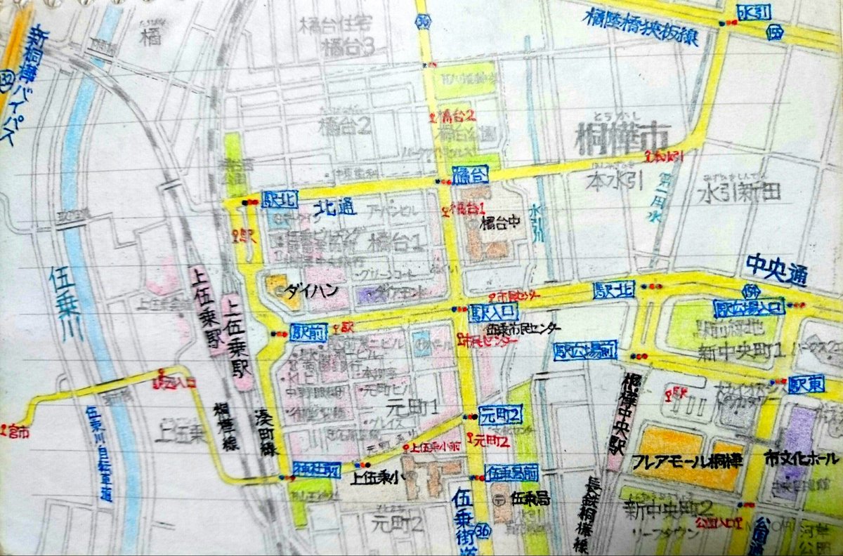 pede_deck's tweet image. 空想地図過去作（黒歴史）でも載せるか

手描き（中学時代、2014）⤵
デジタル化（高校時代、2017）