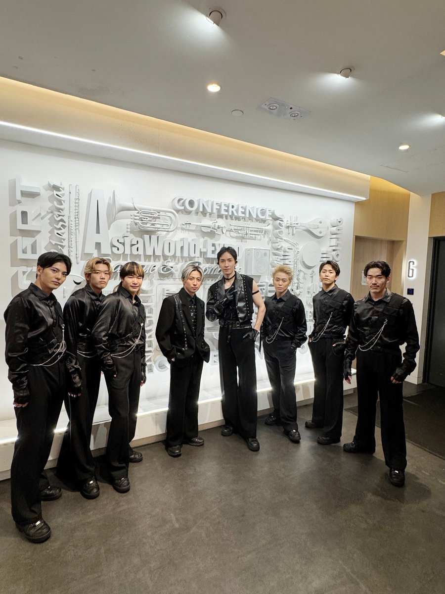 「w-inds. LIVE TOUR 2025 "Rewind to winderlust" in Hong Kong」
香港公演も無事に終了いたしました！！
ご来場いただいた皆さま、ありがとうございました！！

#w_inds
#LIVETOUR2025_Rewindtowinderlust