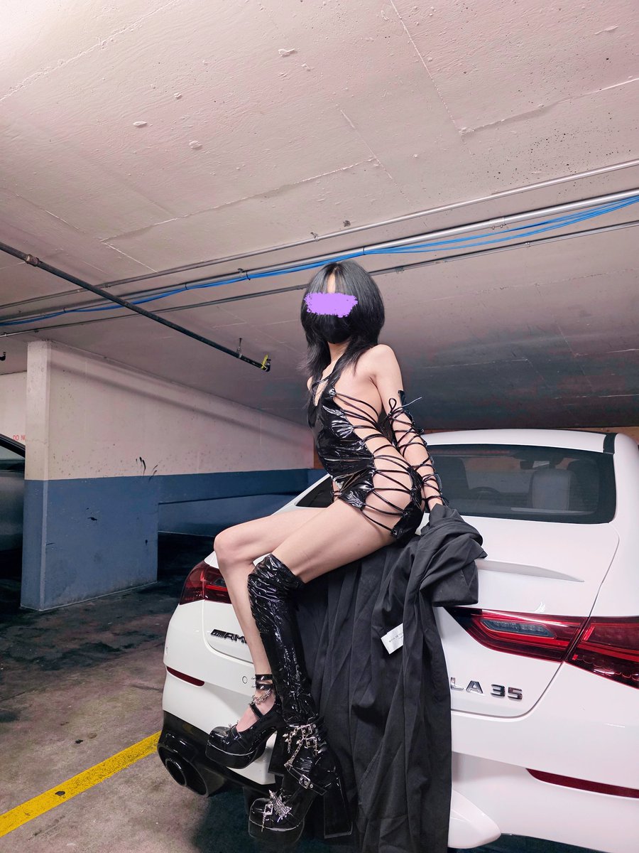 沉迷女装的螺丝 tweet media