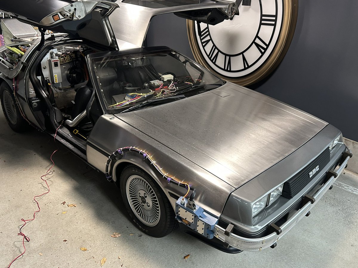 MR.TOSHI @神戸の自作タイムマシン デロリアン🚗 (@Mr_Toshi104