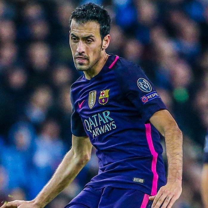 Shadygize's tweet image. 🏴󠁧󠁢󠁥󠁮󠁧󠁿🇪🇸 Steven Gerrard on Sergio Busquets: &quot;Having played against him, in the end you stop pressing him because it’s just so frustrating.&quot; 

&quot;You can’t get near him, you can’t get the ball off him, you can’t get close.&quot; 

&quot;If you come out of your position to press him, he pops it…