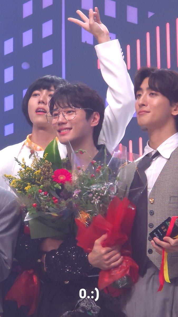 ssshippppp's tweet photo. 얼굴 진짜 에바 착둥이 https://t.co/b8zmtNrPfc