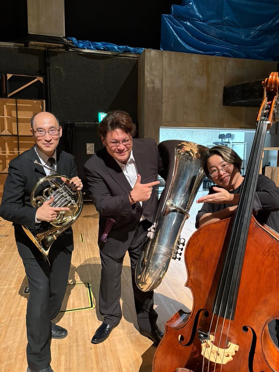 ハーツウインズの映画音楽特集、終演！
奏法の変化で唇のダメージは格段に減ったけど、口の周りの筋肉がヘロヘロ💦
昨年に続いて美味しいシュークリームが用意されててお昼と終演後にかぶりつきました（笑）本番後は格別、ご馳走様でした😋
大変お世話になりました！