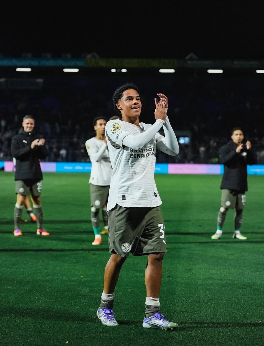 BelgianFans's tweet photo. 📲| 🇧🇪 Noah Fernandez on IG after making his senior debut for #PSV:

"Blessed to make my debut 🙏🏽

04-10-2025"

#pecpsv https://t.co/g8pUuu00HD