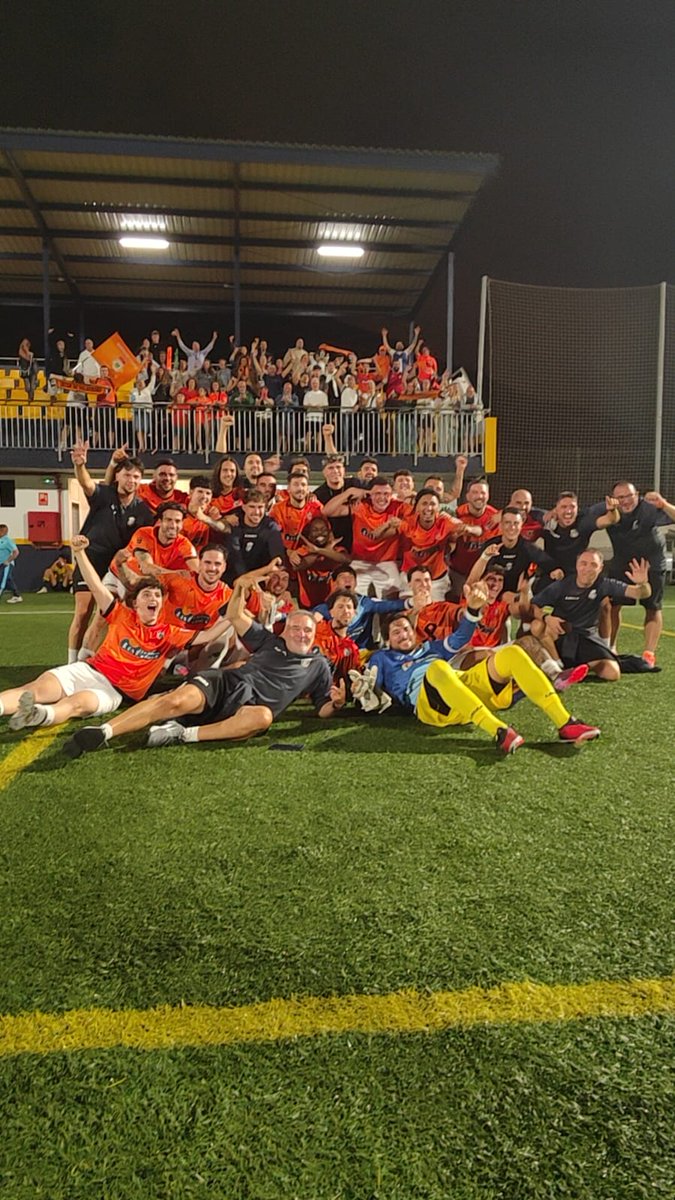 RFFM_oficial's tweet photo. ¡QUÉ NOCHE LA DE AYER! 🏆🔜

El @intervaldemoro jugará la Primera Ronda de la #CopadelReyMAPFRE 25/26 tras superar al @UniversitarioF2 en la Eliminatoria Previa y se medirá a @RayoVallecano o @GetafeCF.

Disfruta del partido completo en 📺 RFFM PLAY ▶️

🔗 https://t.co/rVks0g6tKo https://t.co/cLQvCNrfSU