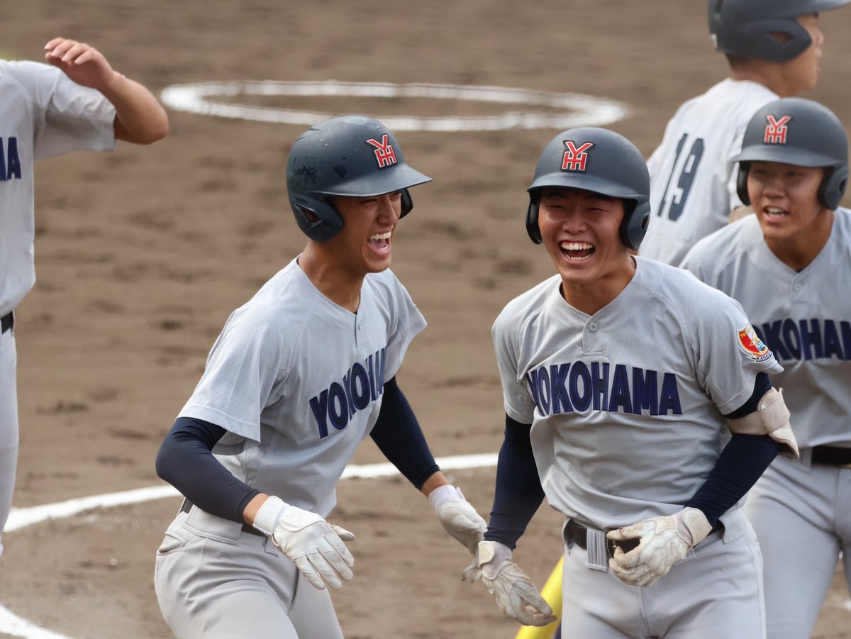 横浜高校 スーパー中学生→1年夏に「背番号6」、名門・横浜で成長を遂げた