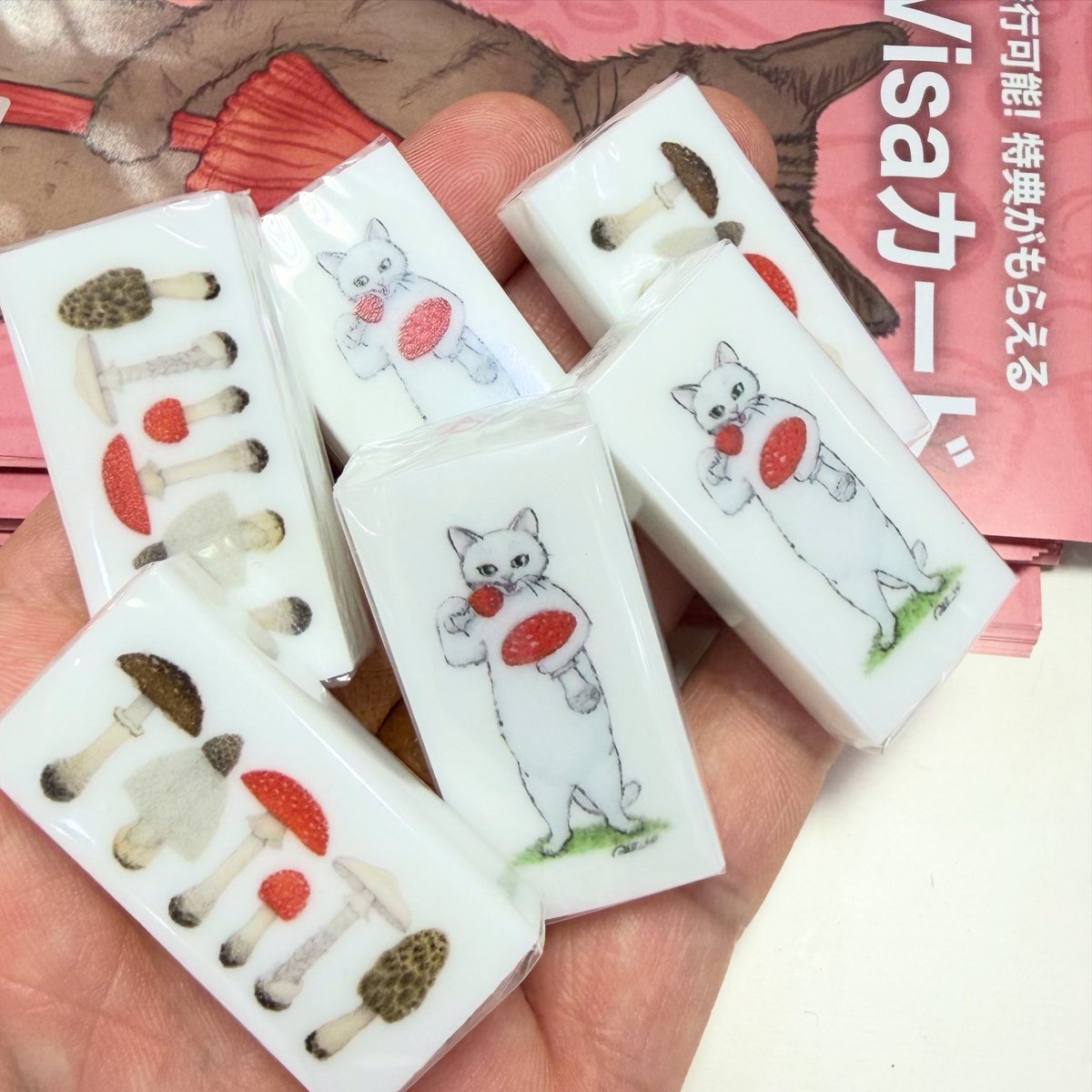 大阪京阪百貨店守口店「文具沼エキスポ」本日4日目です！
生粋の文具好きのお客様やブランドが集まる文具フェス！

当店は新作の消しゴム、革の付箋ケース、明日には新作の付箋も入荷いたします。
こちらの会場での催しは7日までとなっております。
文具、雑貨好きには刺さるー！