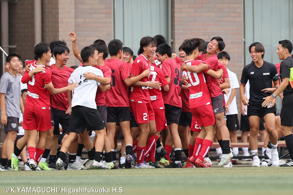 【結果】高円宮杯 JFA U-18サッカープレミアリーグ2025WEST（第16節）
東福岡２－１アビスパ福岡U-18
「前半18分に失点も、後半20分に齊藤琉稀空（福岡BUDDY FC U-15／３年）の右足ゴールで同点。後半ATに直接FKから宇都宮夢人（FC Livent／３年）のダイビングヘッドで勝ち越して劇的勝利！」