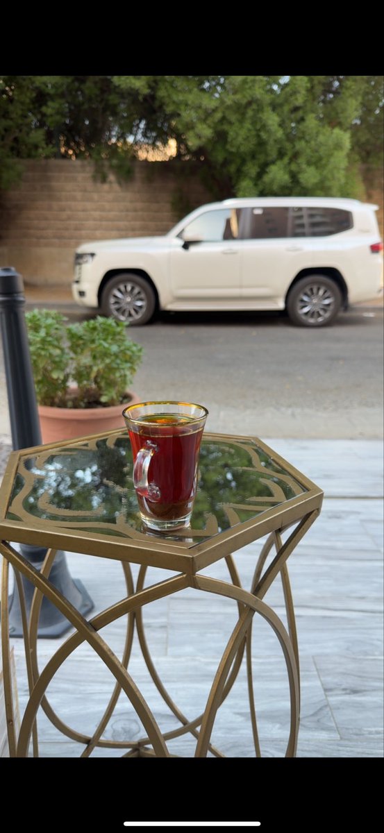 احسن حزه عقب زحمه المدارس تروح الحلاق✂️ 

صباح الخير. 🤍