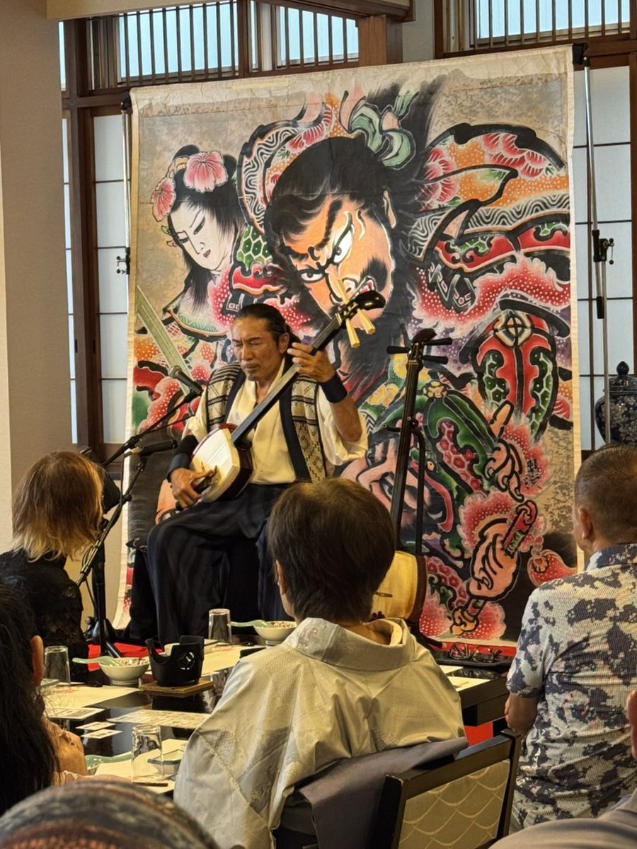 魚時三味線の会
演奏家40年不思議語り
はじまりました🎶

#魚時会館おさかな亭　#岡田修