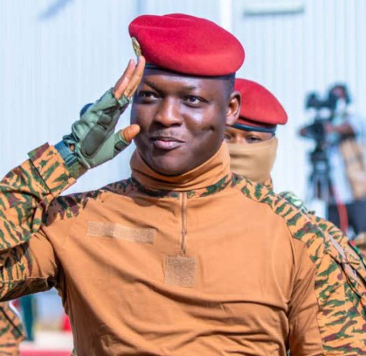 BREAKING: IBRAHIM TRAORE: 

"We are fighting a war for our independence, not just a war on terrorism.  Our soldiers would rather die, than live under domination. It is a war for the soul of Burkina Faso. We will prevail."