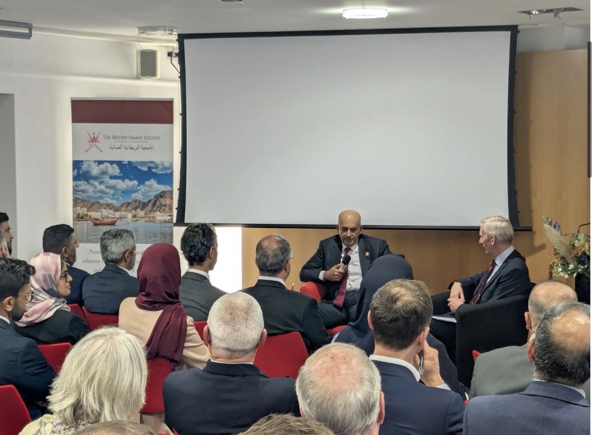 MaanAlRawahi's tweet photo. HE Sh. Dr. Ali delivered an inspiring speech at the British Omani Society on “Empowering Oman’s Tomorrow: Strategic Insights from OPAZ”