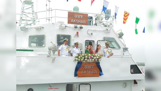 UPSCSCORE's tweet image. गोवा शिपयार्ड लिमिटेड द्वारा निर्मित तीव्र गश्ती पोत आईसीजीएस अक्षर भारतीय तटरक्षक बल में शामिल हुआ 

➡️भारतीय तटरक्षक जहाज (ICGS) अक्षर को 4 अक्टूबर को पुद्दुचेरी के कराईकल में औपचारिक रूप से कमीशन किया गया