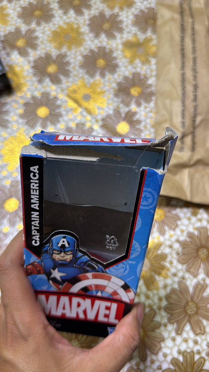 tuff_waris's tweet photo. @amazonIN I received my order today but the product was missing! Someone had intentionally torn the inner box and taken out the item before delivery. To my surprise, the Amazon outer packaging was intact. This looks like a serious tampering issue — please look into it urgently. https://t.co/0JVlJe0Gub