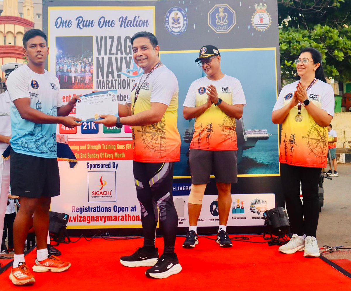 amitrajsinha's tweet photo. An energizing start to the weekend at the Vizag Navy Marathon 2025 Practice Run!

Honoured to run alongside incredible participants and the Indian Navy team.
Proud that Sigachi continues to support initiatives that celebrate fitness, discipline, and community spirit.

@SigachiL  @SigachiFood 

#VizagNavyMarathon #LeadershipInAction #SigachiCares #ExperienceExcellence