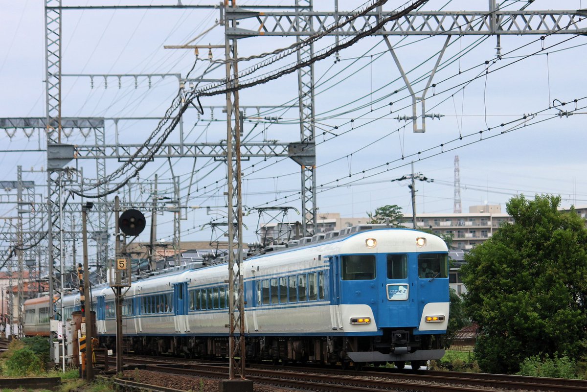 d51tom's tweet photo. AT2両(ACE)とPN2両3編成(あおぞら)の異種混合8両編成臨時が東生駒-五十鈴川間で走りました。大阪上本町でスイッチバックの異例運行のため、奈良線と大阪線では先頭が逆になっています。
#近鉄
#奈良線
#大阪線
#AT61
#PN07
#PN08
#PN09
#あおぞら https://t.co/51vdf0XYtk