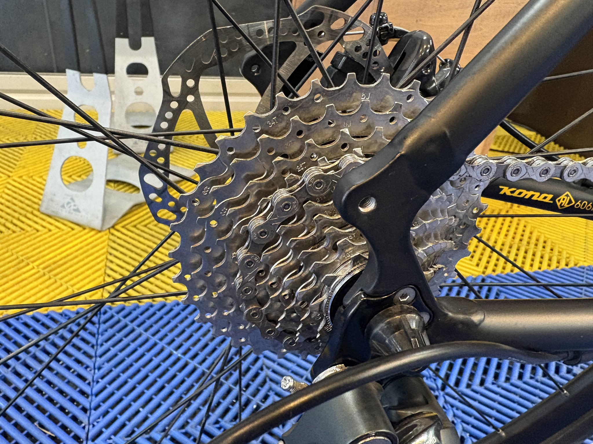 三輪自転車「洗車、コーティング済み」 こげーるlively3 三輪 ｜パーツ・用品・自転車商品｜㈱サギサカ