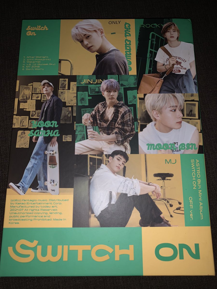 astroloveearoha's tweet photo. wts lfb ph astro

switch on album (mj set)
₱250

pwede po pickup sa up theater on oct 11 https://t.co/g67z7K1bzg