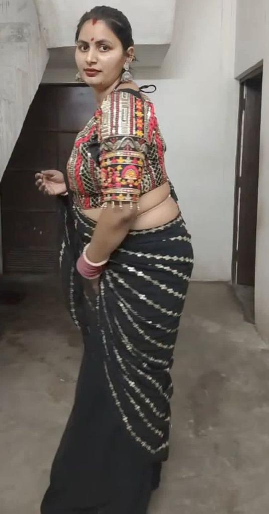 sumu0711's tweet photo. Aaoge kya.??? https://t.co/0Nnh7daNWc