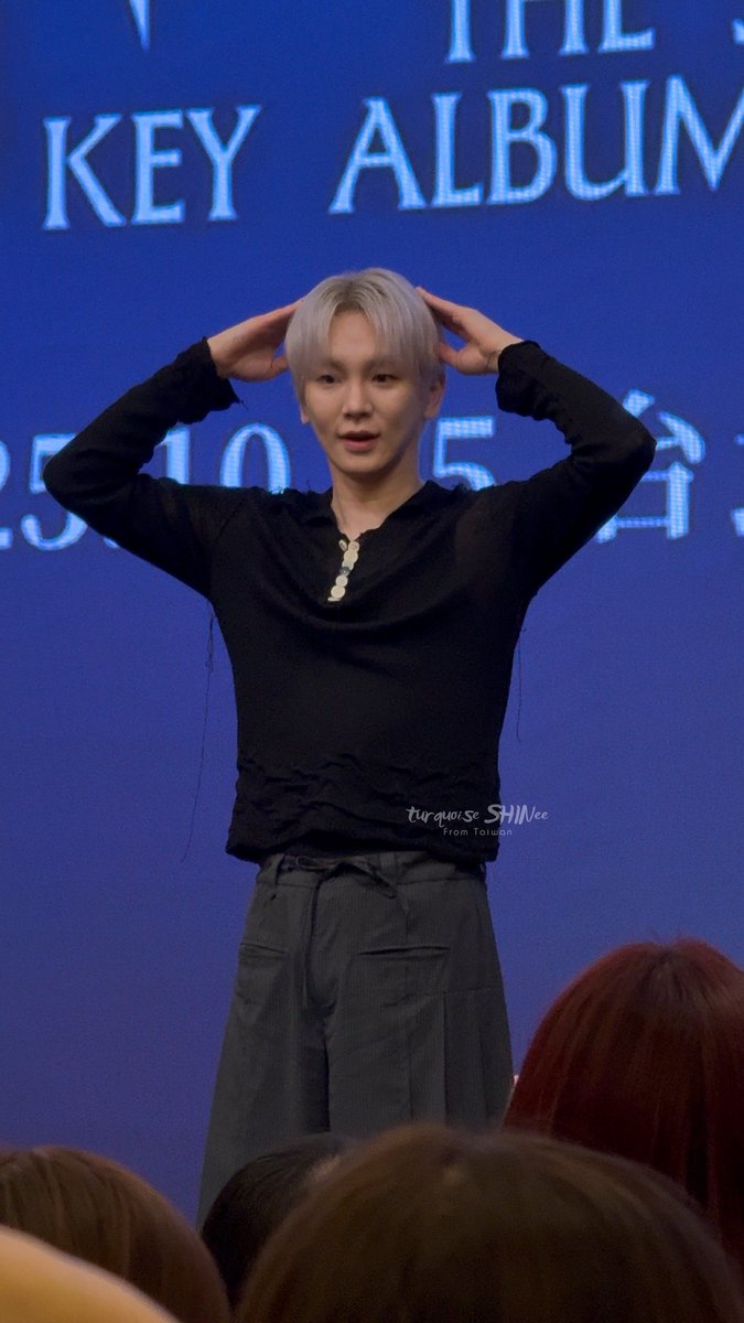 turquoiseSHINee's tweet photo. 🔑🇹🇼 251005 HUNTER FANSIGN EVENT IN TAIPEI

#KEY #키 #SHINee #샤이니 https://t.co/oa1cFqwoUC