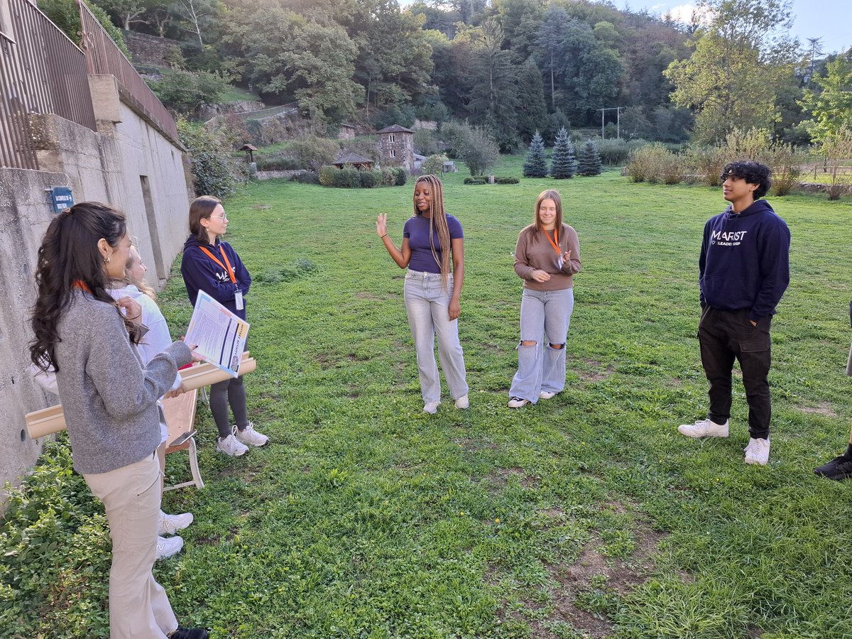 MissG_RE tweet media