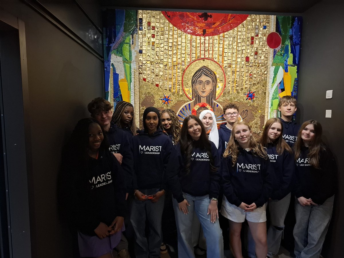 MissG_RE tweet media