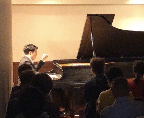 Takagiklavier's tweet photo. 2025.10/4 松濤サロン
今泉 響平 ピアノリサイタル
(H.I)
#今泉響平 #タカギクラヴィア松濤サロン #cd75 https://t.co/sRhBIH8Nwb