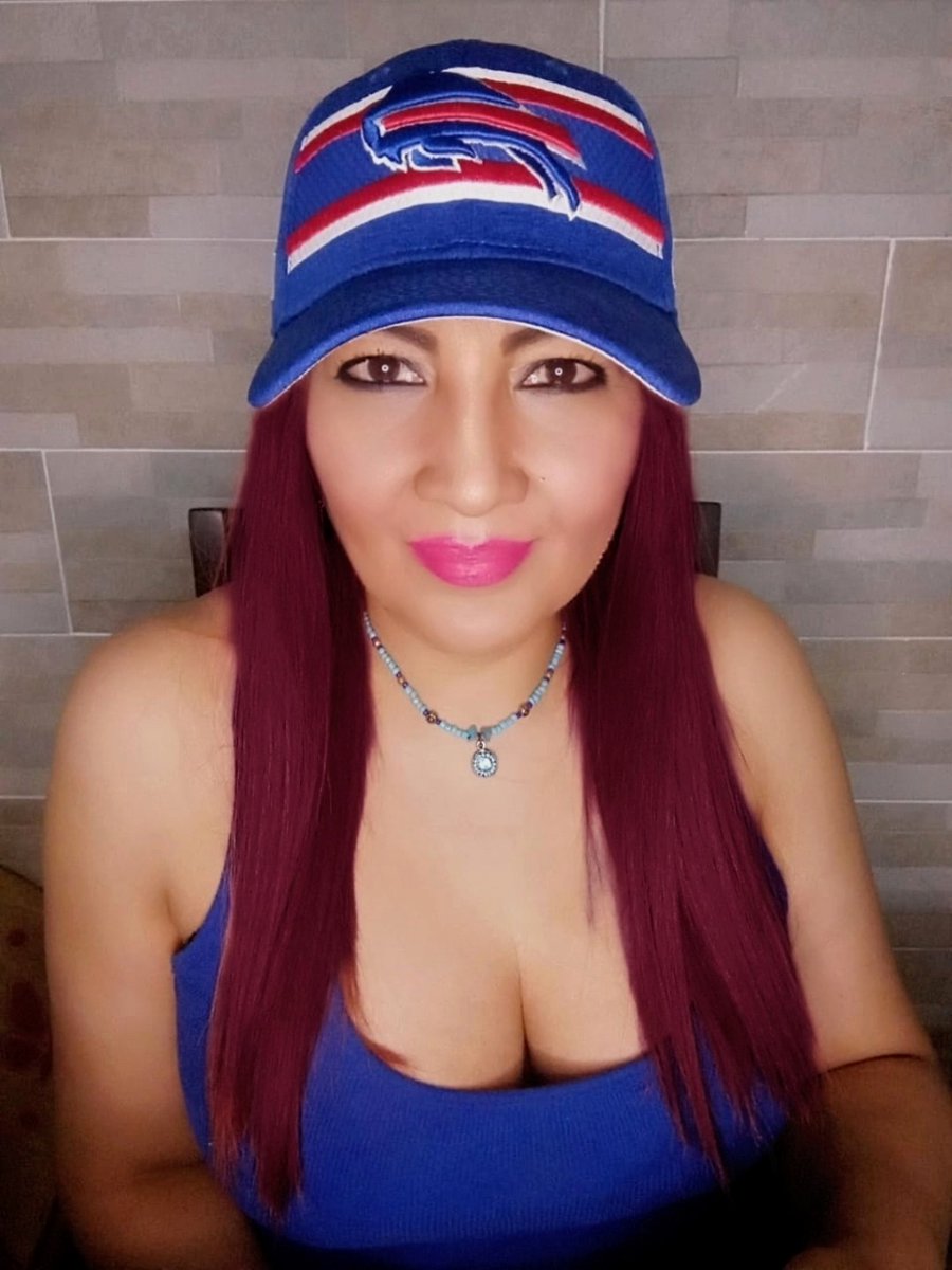 It's Game Day babies! 🏈❤️💙
<a href="/BuffaloBills/">Buffalo Bills</a> 
<a href="/BuffaloBillsEsp/">Buffalo Bills Español</a> 
#BillsMafia