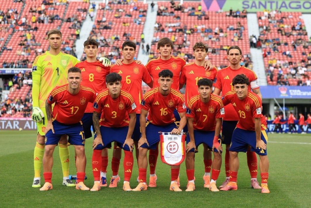 España sub 20 pasa a Octavos. Rodri Mendoza lo ha jugado todo. Un orgullo para el club y sus aficionados.